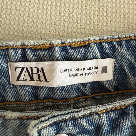 Zara ripped jeans - Picture 2 of 4